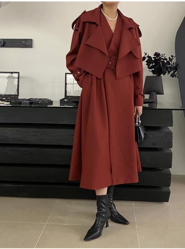 ecb10362-1a44-48bd-a0f9-0f10dc6cae42 Elegant Temperament Hundreds Of Sleeveless Dresses Plus Trench Coat Set