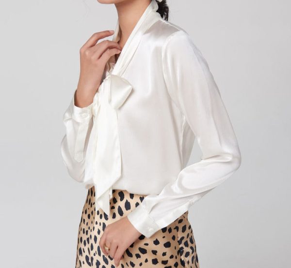 f474a091-484b-4af0-81a3-9fef80124964 Mulberry Silk Bottoming V-neck Bow Large Ribbon Women's Shirt