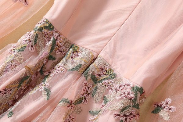 6b61dc01-34d2-4949-abe8-b4b82e6a33d6 Embroidery Flower Sequin Gauze Wide Hem Long Sleeve Dress