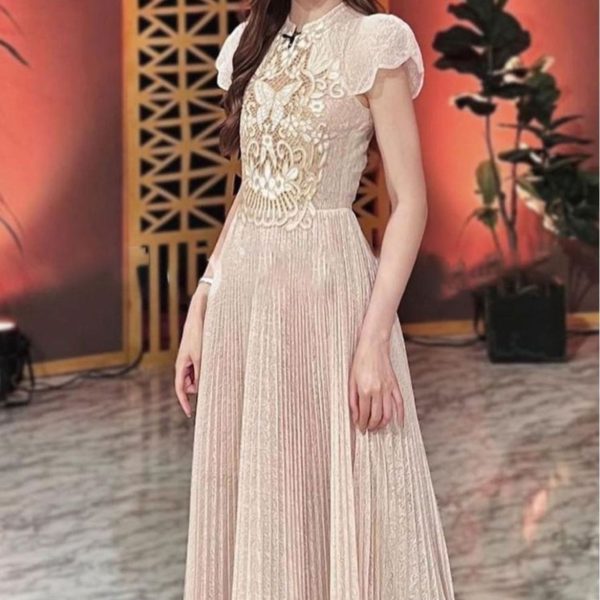 8b24c5b7-7315-49de-9a4f-85687e7eae6f Design Pleated Summer New Water Soluble Lace Dress