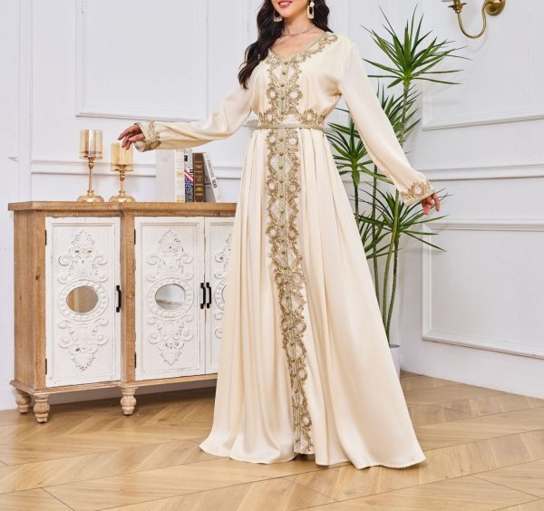 O1CN01dwX3bP2LNxBGp7jeK__2215979929681-0-cib Arab Muslim Robe Women's Clothing