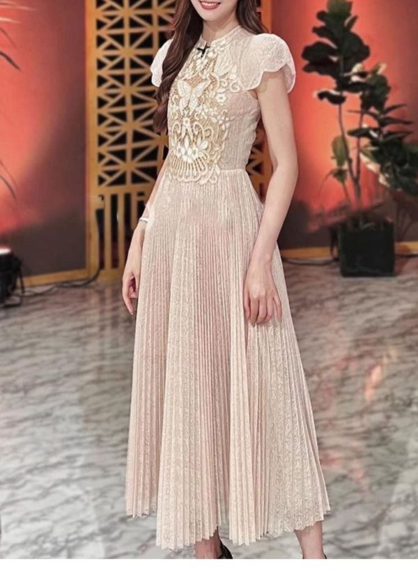 da223538-d2d0-4a0e-a115-0c0c7d8b2a60 Design Pleated Summer New Water Soluble Lace Dress